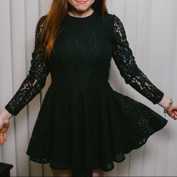 H&M Dresses & Skirts - NWOT H&M Size 4 Women Dress.